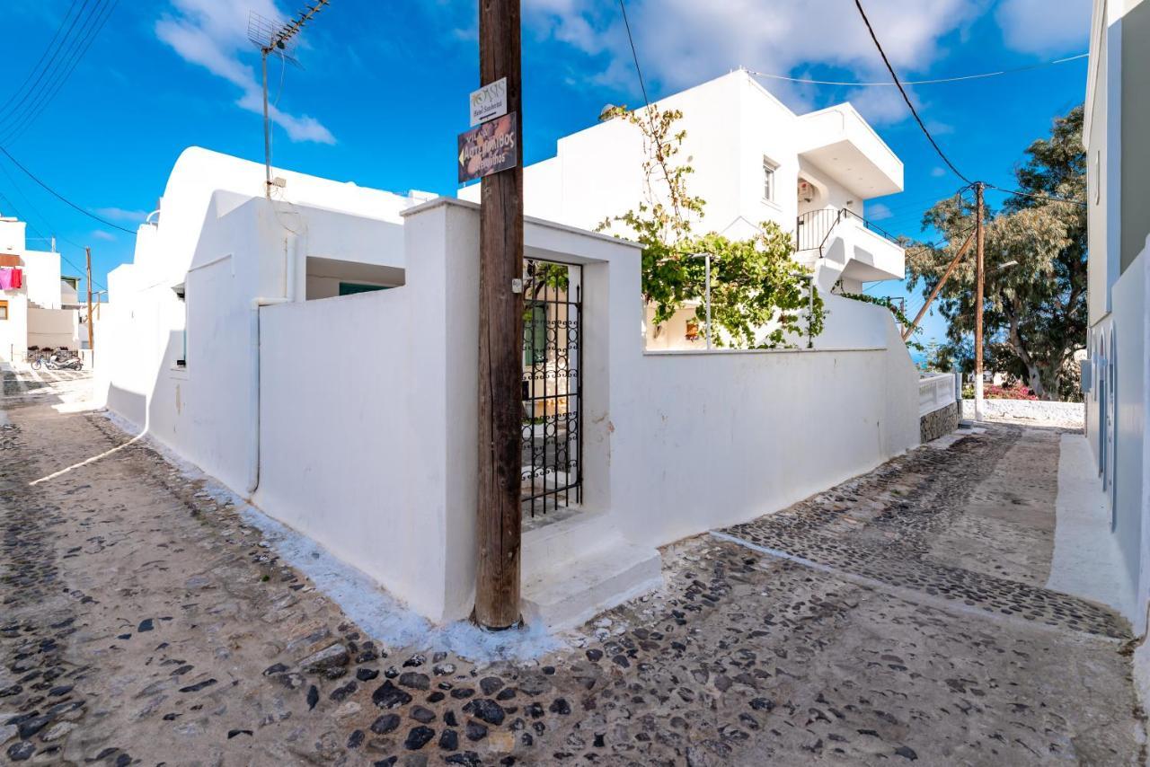 Authentic Santorinian Home Experience Fira  Esterno foto