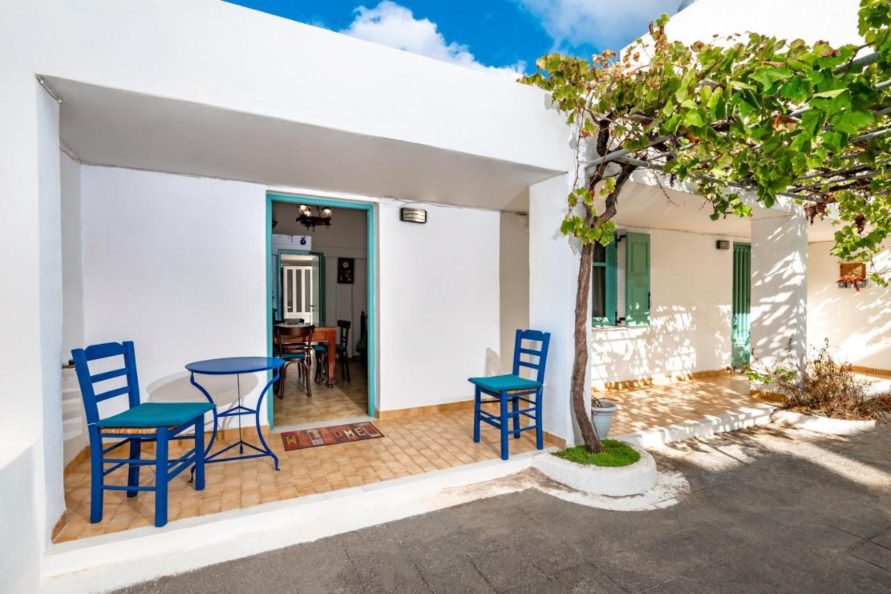 Authentic Santorinian Home Experience Fira  Esterno foto